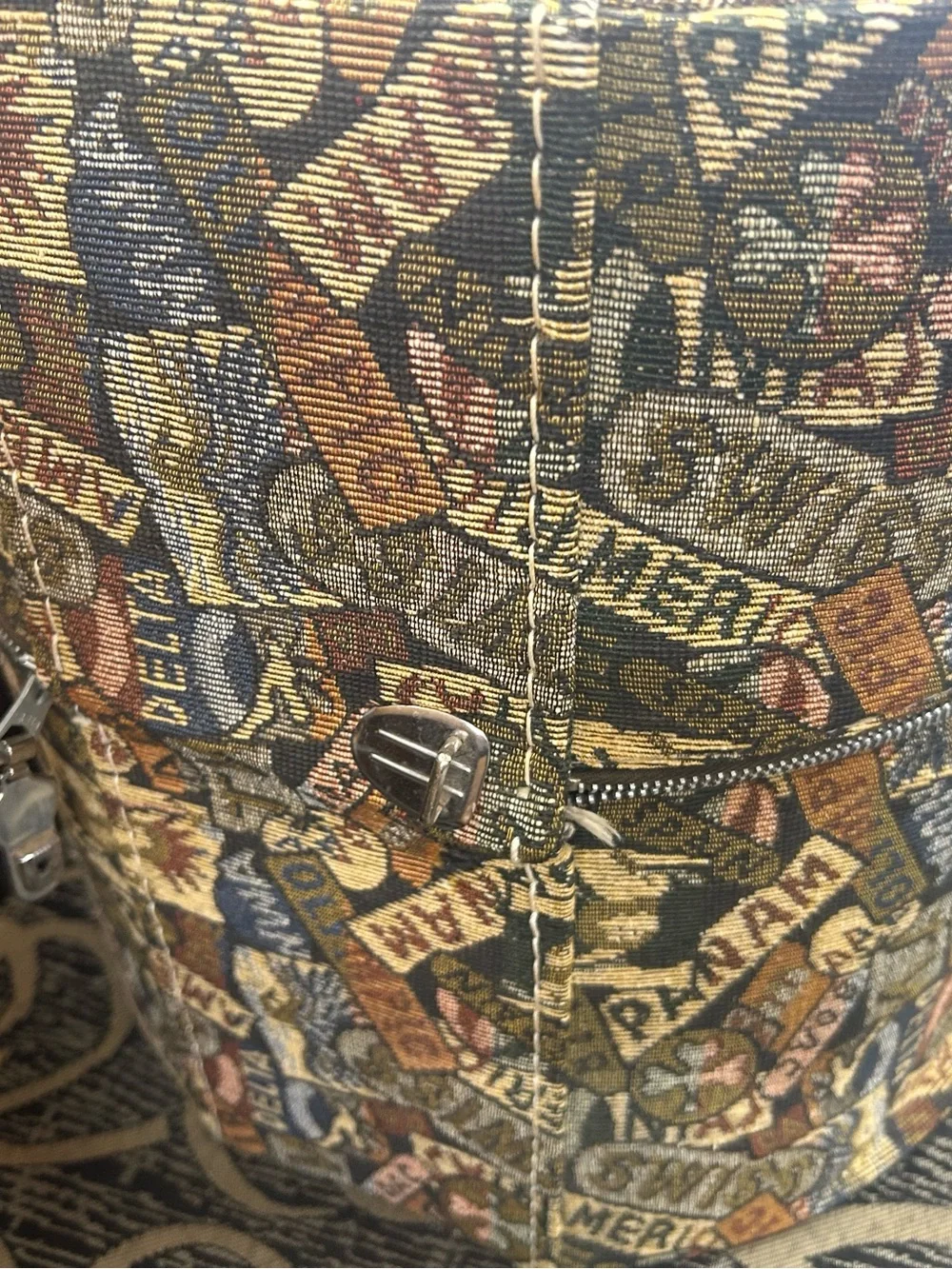 Vintage Tapestry Travel Hat Box - Multicolor
